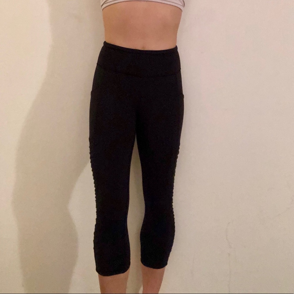 Lululemon Mesh Panel Crop Leggings